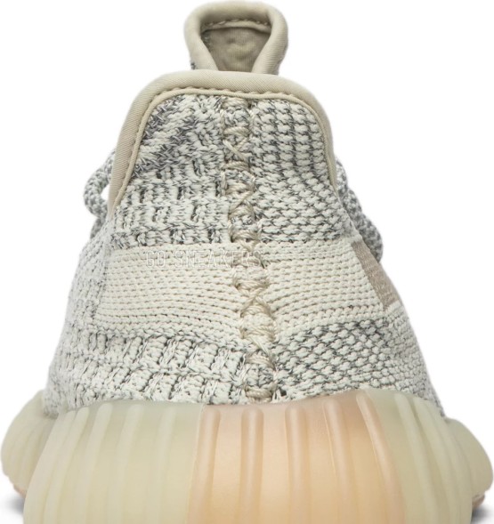 Унисекс кроссовки Adidas Yeezy Boost 350 V2 &amp;#039;Lundmark Non-Reflective&amp;#039;